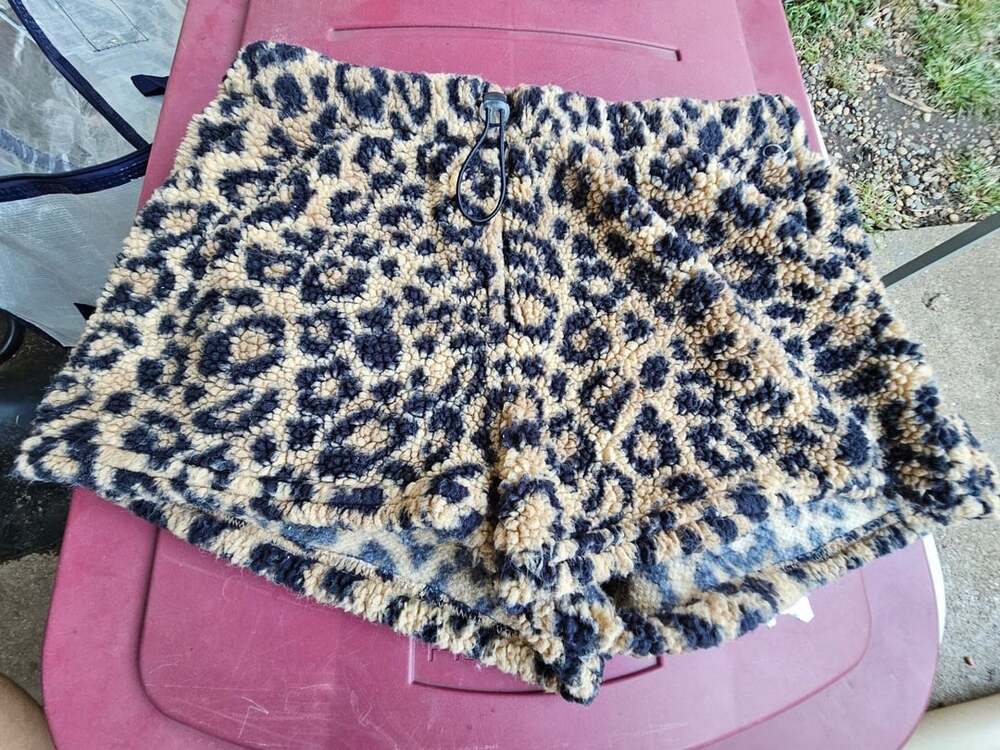 No Boundaries Leopard Print Sherpa Fleece Shorts Size M (8-10)